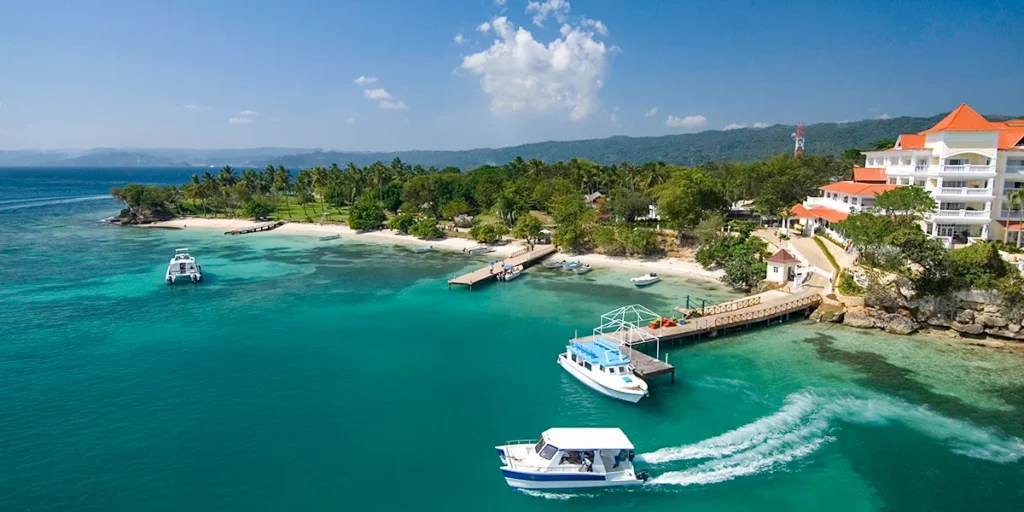 samana dominican republic 01