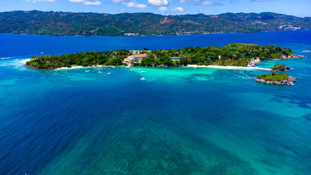 panoramic view cayo levantado